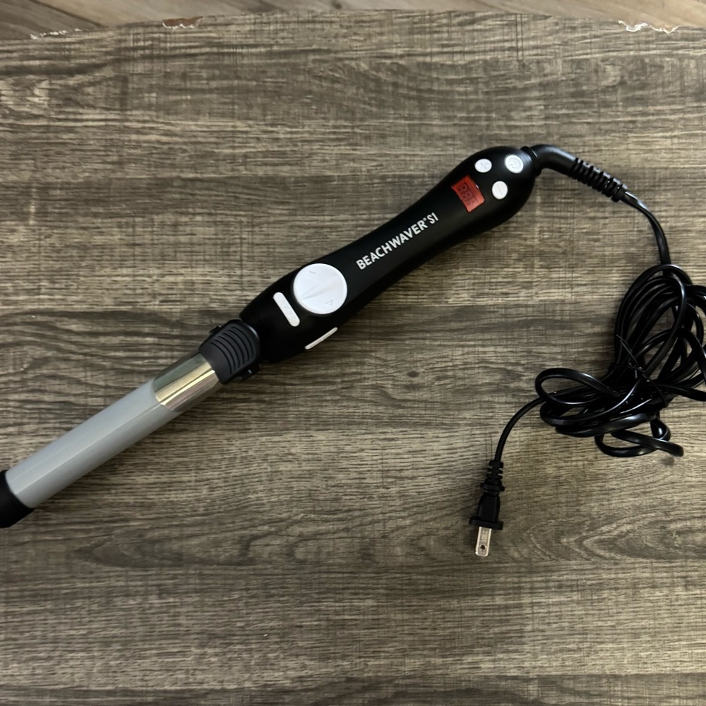 Beachwaver S1 Dual Voltage Black Curling Iron